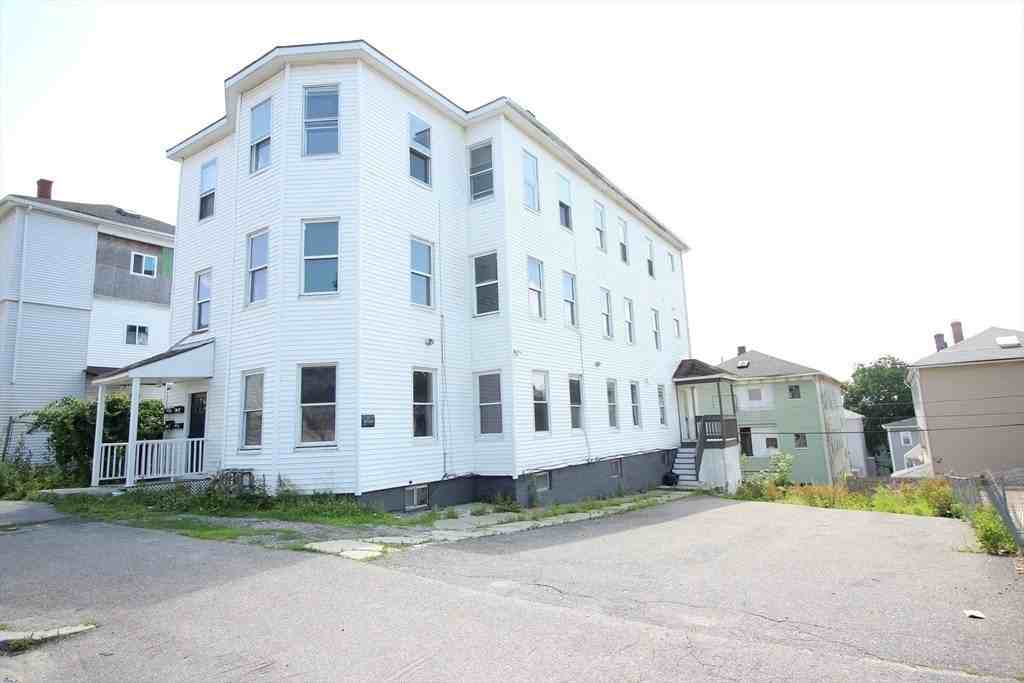 82 Fox St #2