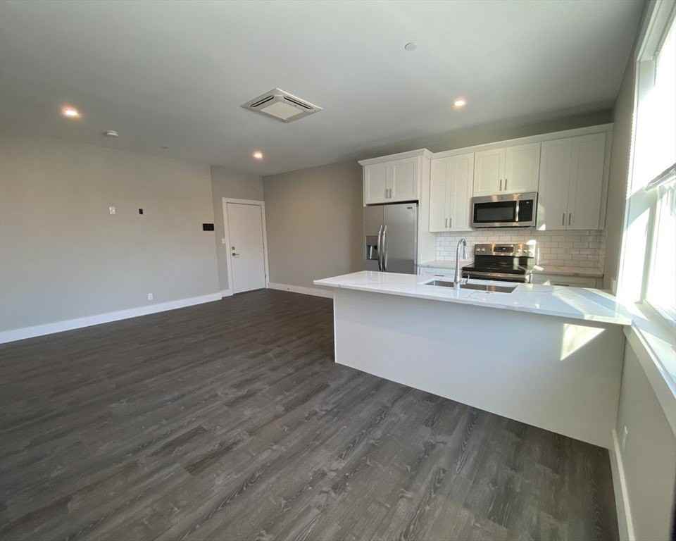 24 Norwood St #3 - Photo 7 of 16