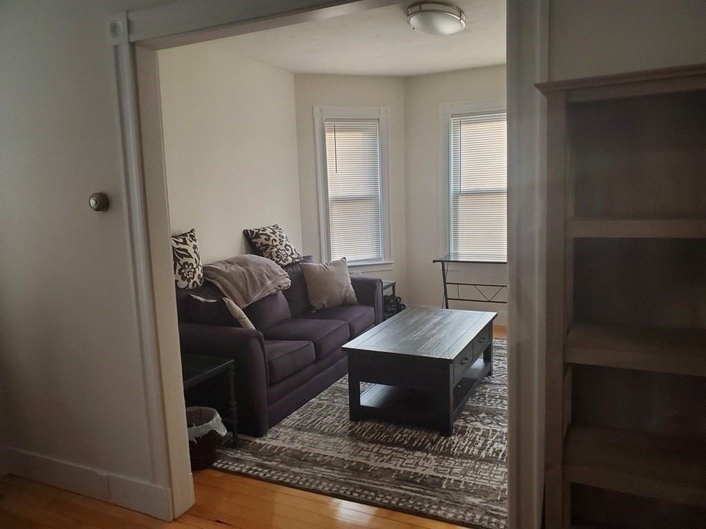55 Rich St #55 - Photo 3 of 13