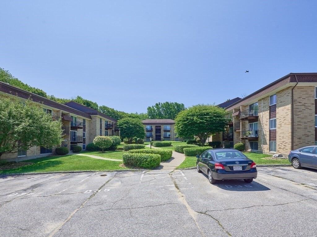 121 Bailey St #D31 - Photo 4 of 23