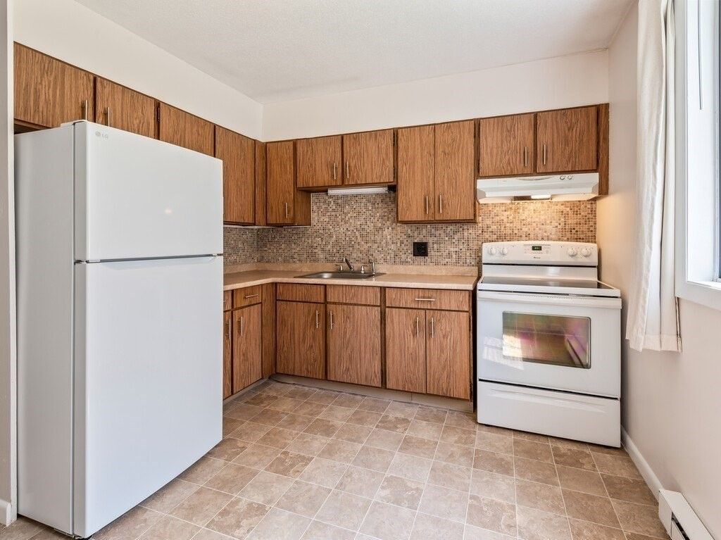 121 Bailey St #D31 - Photo 5 of 23