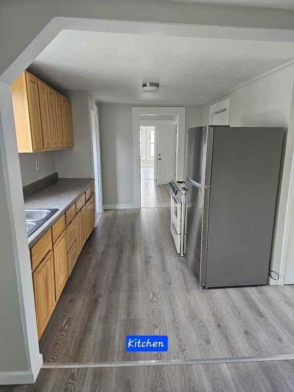 86 Pleasant St #2 - Photo 3 of 12