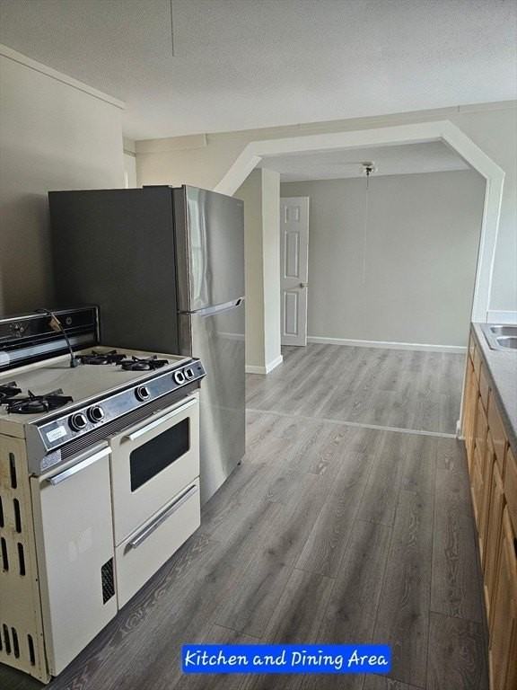 86 Pleasant St #2 - Photo 4 of 12