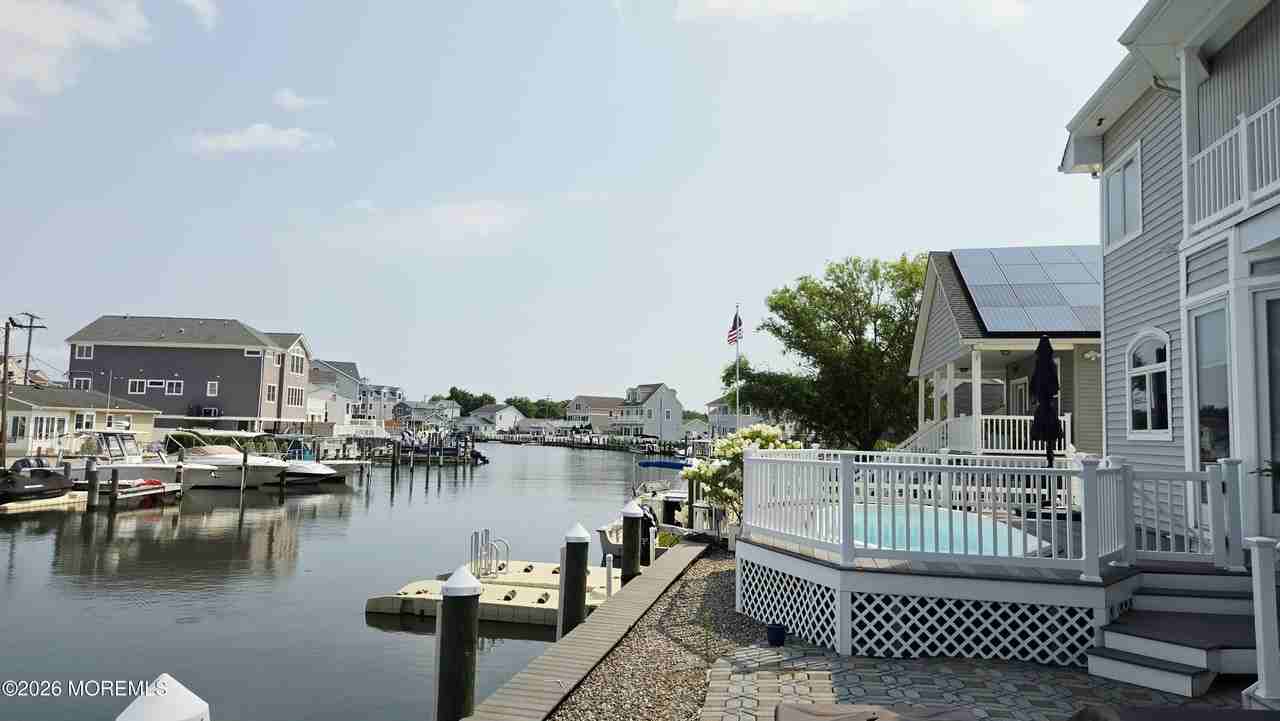 3110 Windsor Ave - Photo 5 of 50