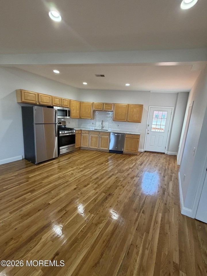 625 Cookman Ave #3 - Photo 2 of 13