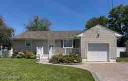 2305 Oak Tree Rd - Photo 1 of 1
