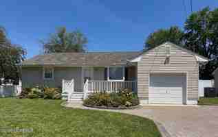 featured image of 2305 Oak Tree Rd