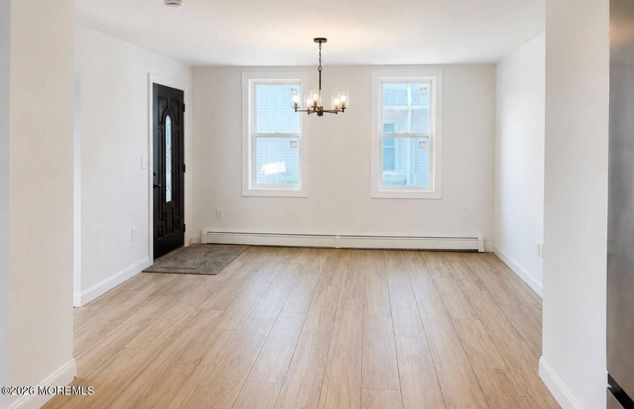 248 1st St - Photo 2 of 10