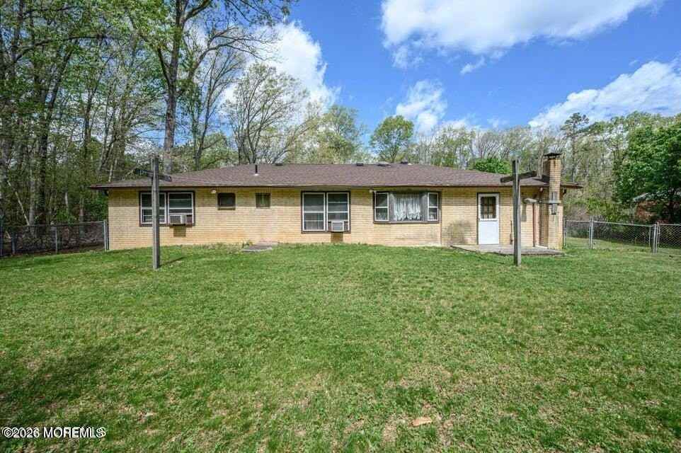 839 Bowman Rd - Photo 4 of 7