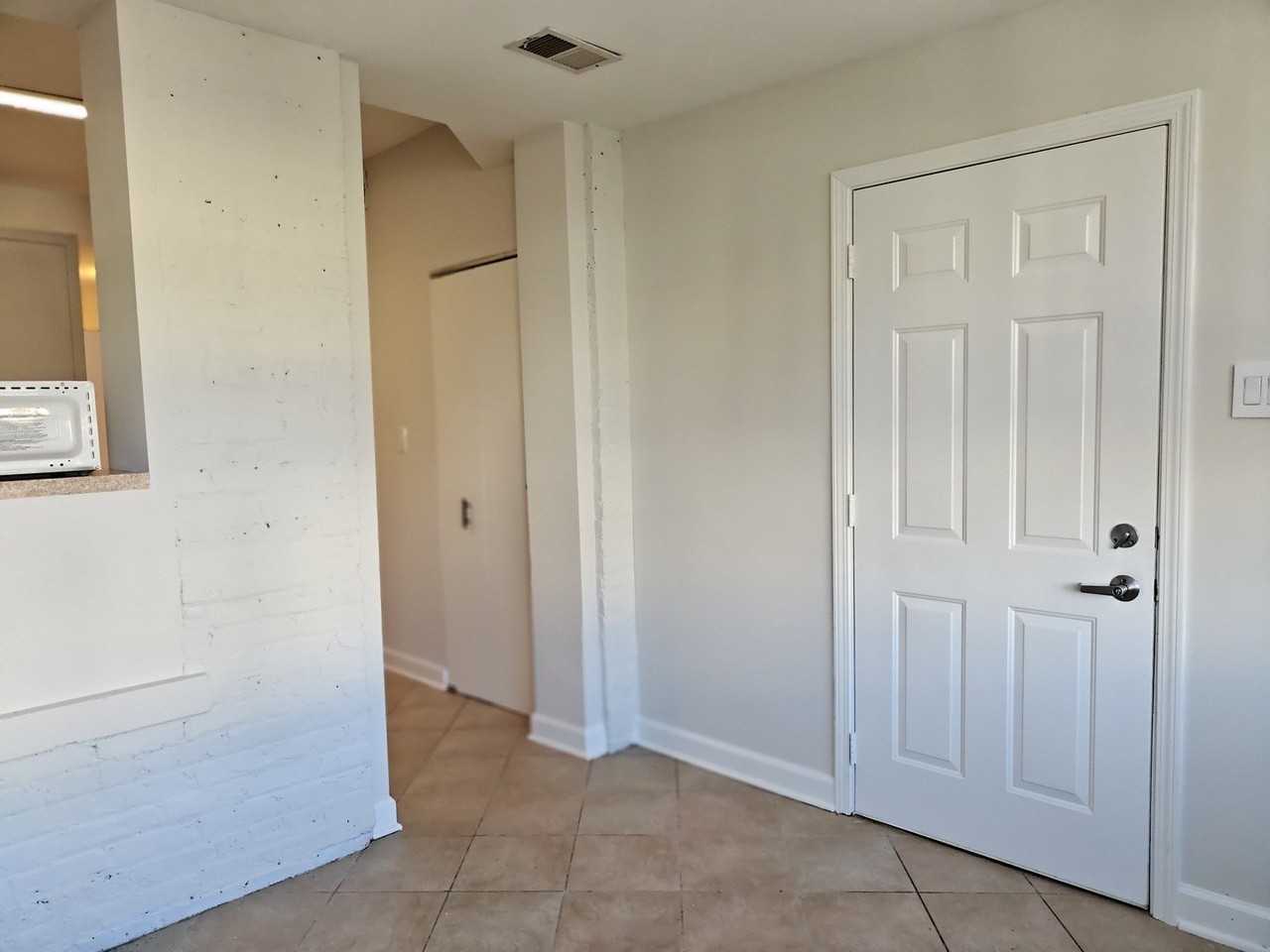 4941 N Drake Ave #1 - Photo 4 of 19