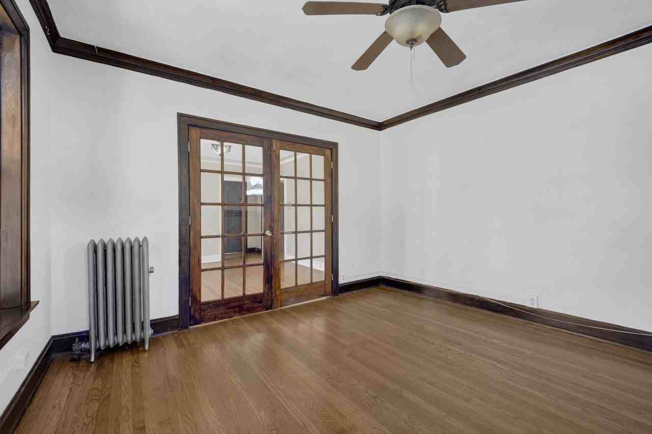 2439 W Birchwood Ave #1W - Photo 5 of 18