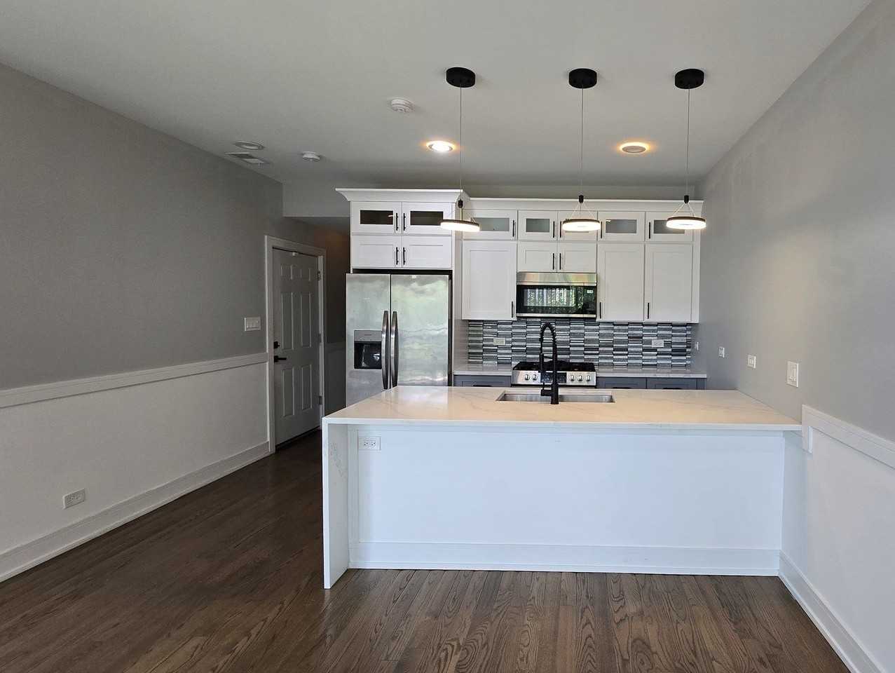 6444 S Evans Ave #2 - Photo 3 of 11