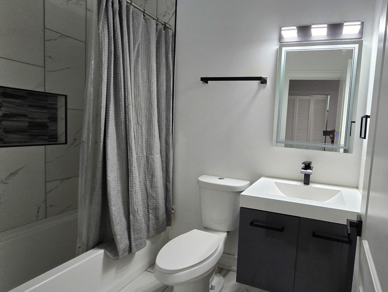 6444 S Evans Ave #2 - Photo 7 of 11