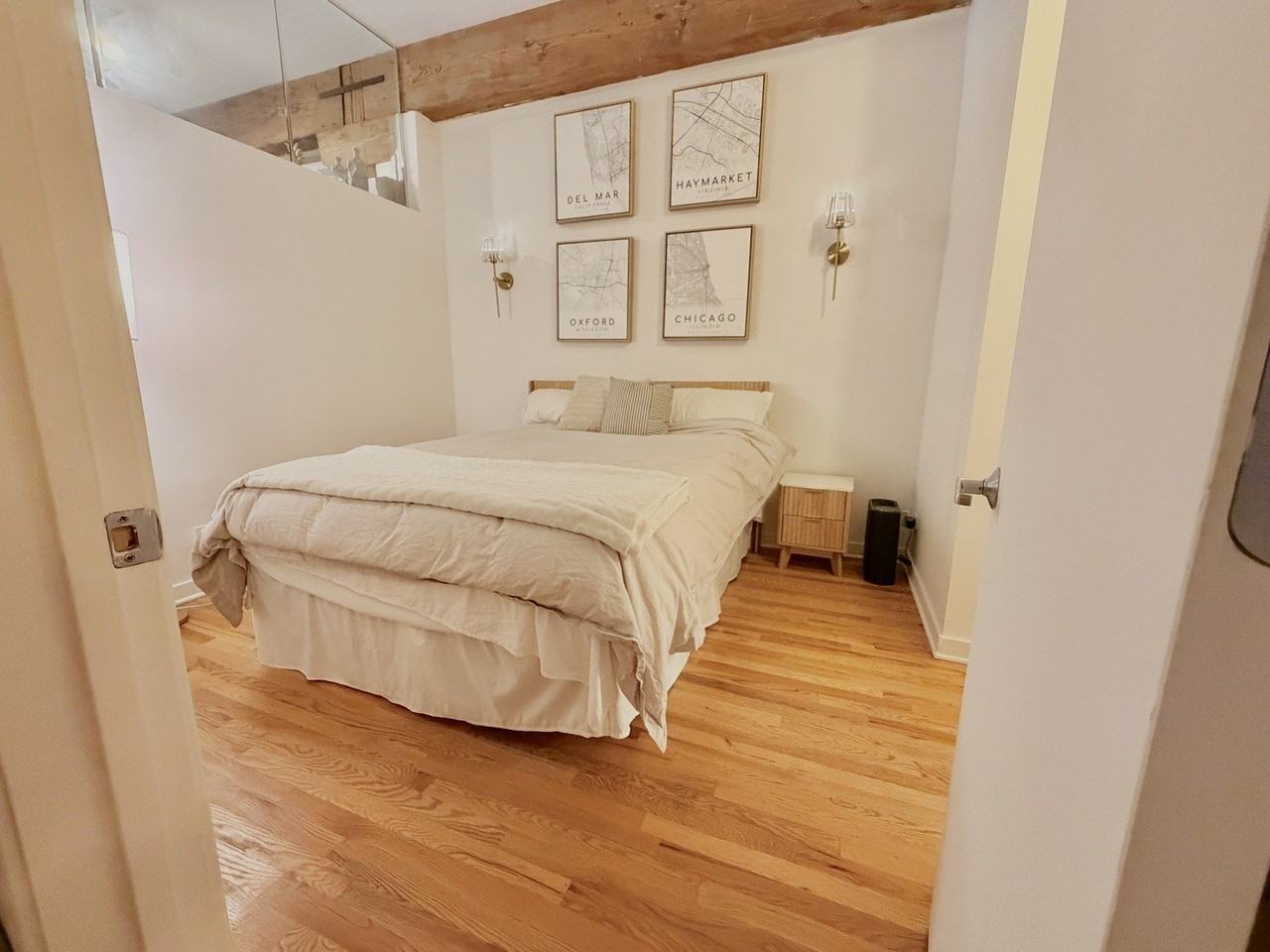 1344 W Madison St #302 - Photo 7 of 17