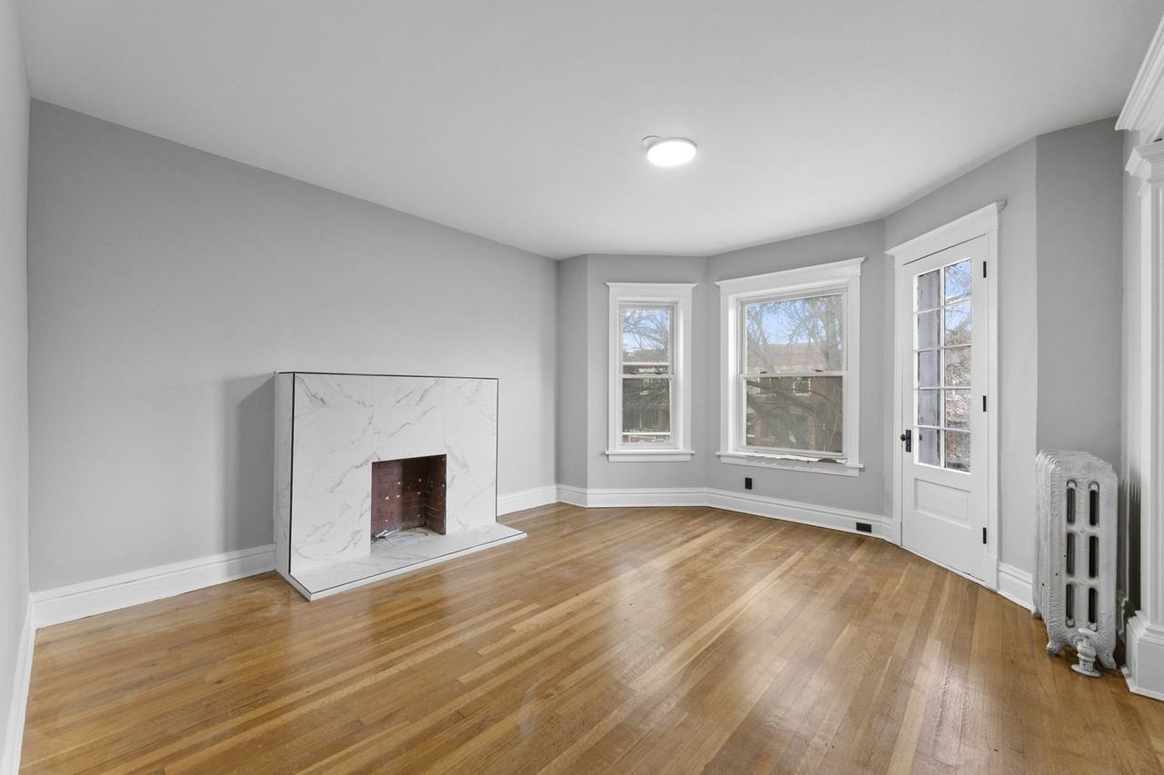 7645 S Morgan St #2 - Photo 3 of 15