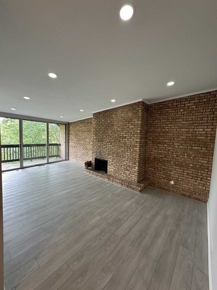 5700 Hillcrest Ln #3J - Photo 2 of 16