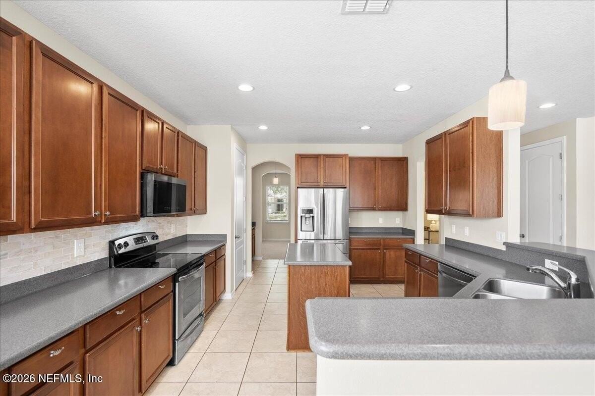 12174 Wynnfield Lakes Cir - Photo 6 of 50