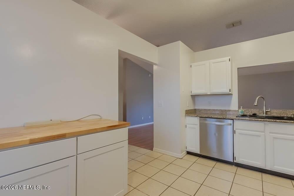 7760 Allspice Cir W - Photo 7 of 34