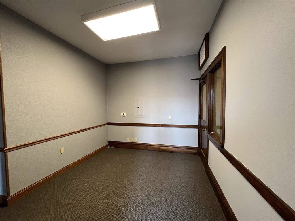 252 S Central Ave #21 - Photo 3 of 12