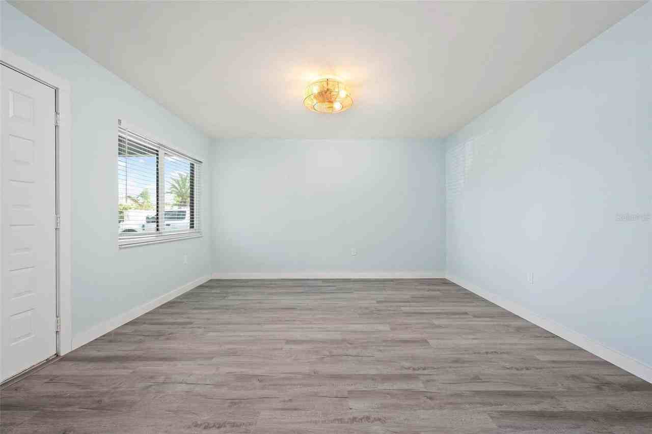 1258 Barbara Dr #107 - Photo 5 of 50