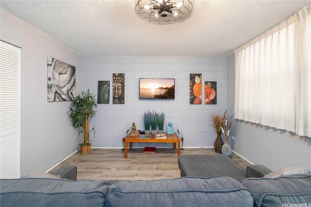 1911 Kalakaua Ave #406