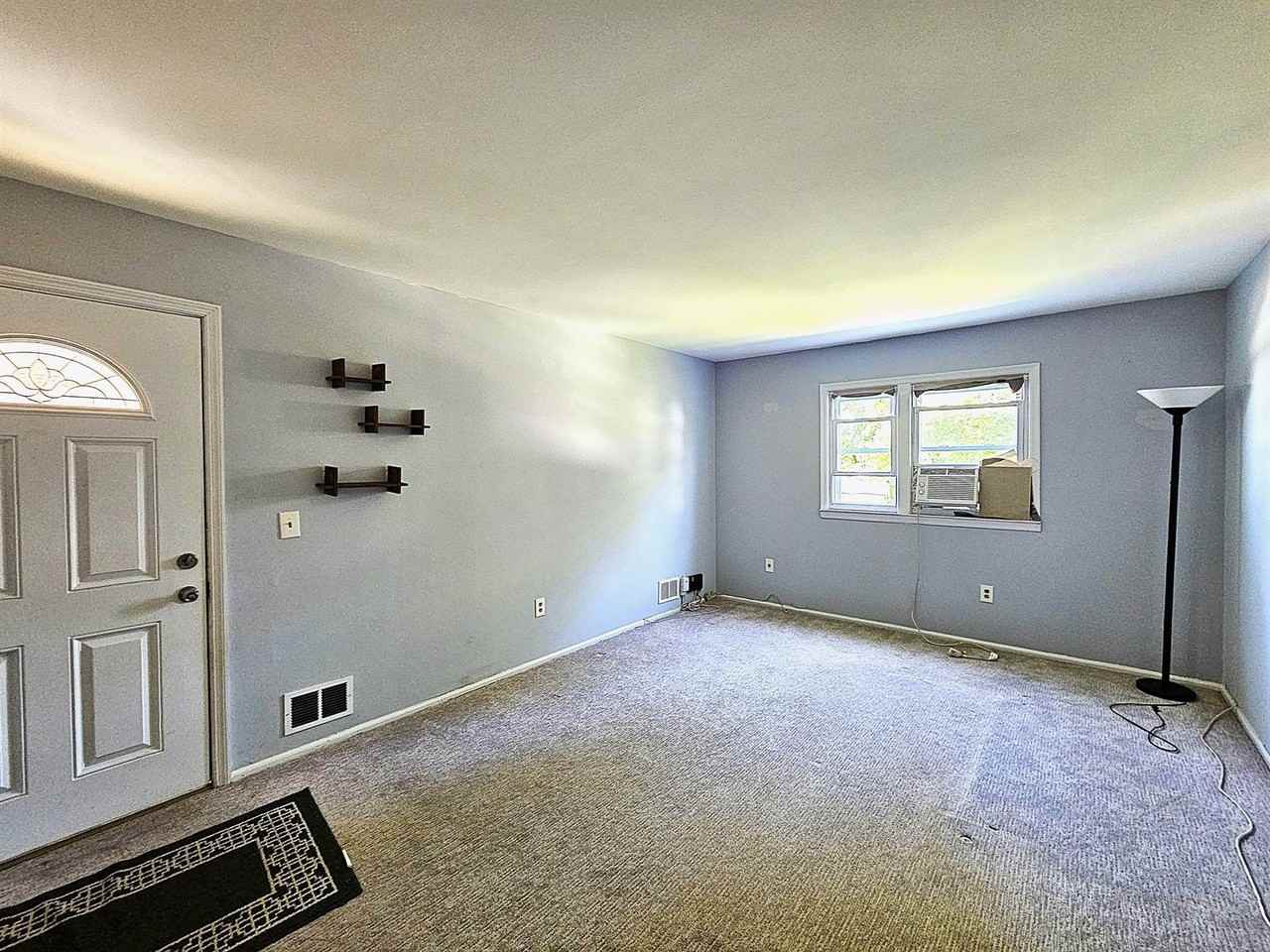 Bascom Pl - Photo 5 of 5