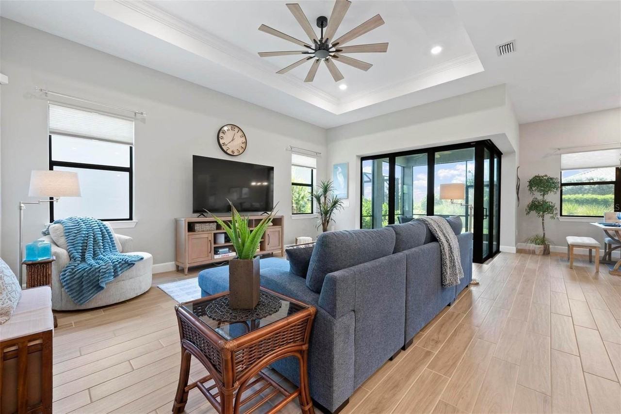 6205 Grande Talon Ln - Photo 4 of 40