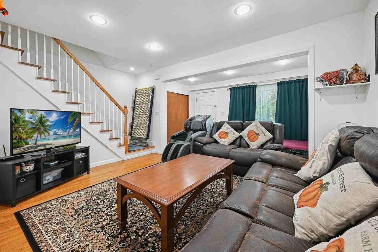 13 Herbert Ave - Photo 3 of 12