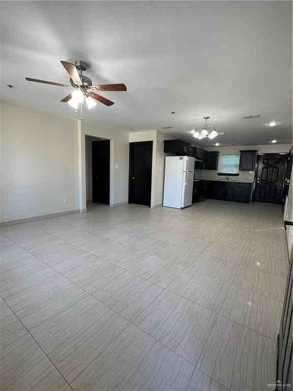 1403 W Kiwi Ave #4 - Photo 3 of 9