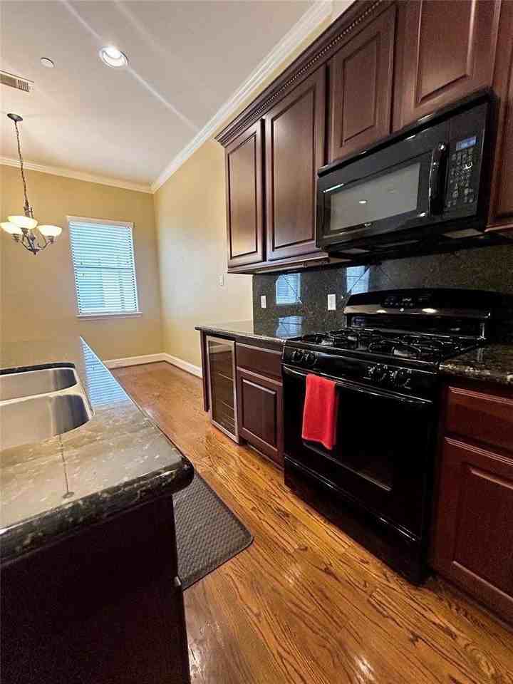 6353 Richmond Ave #118 - Photo 2 of 24