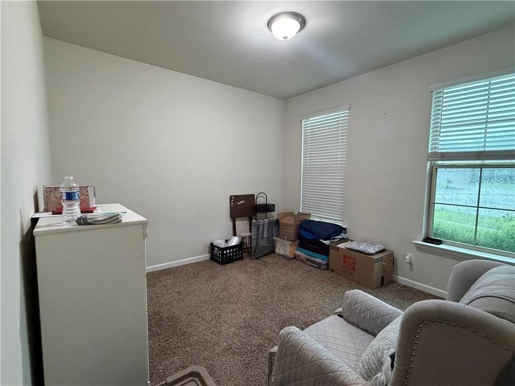 18158 Logan Ct - Photo 7 of 10