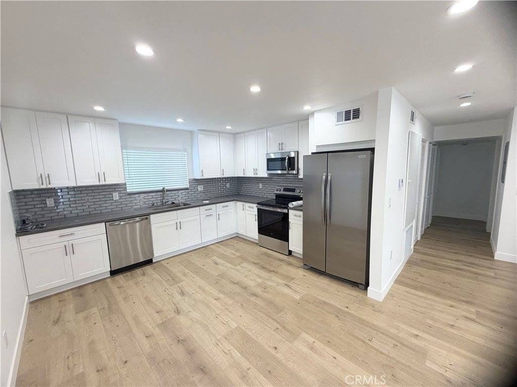 6709 Denny Ave #1-2 - Photo 4 of 14