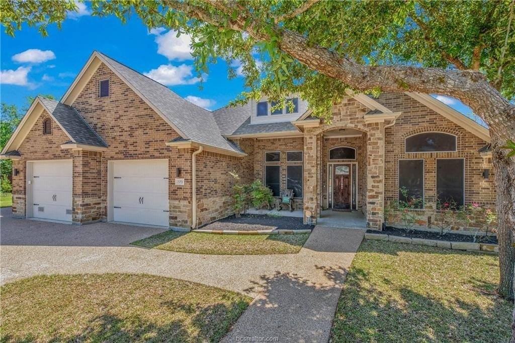15701 Timber Creek Ln - Photo 2 of 25