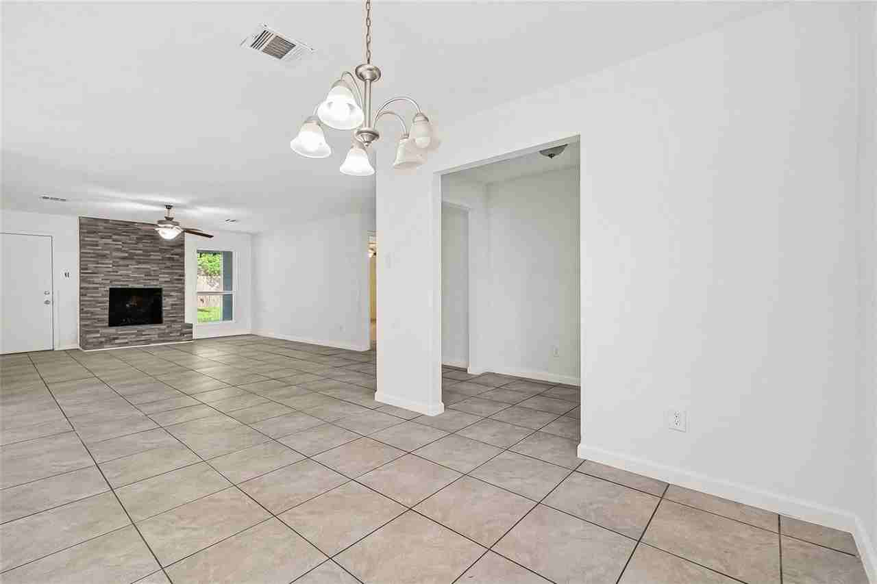 29311 Raestone St - Photo 4 of 36