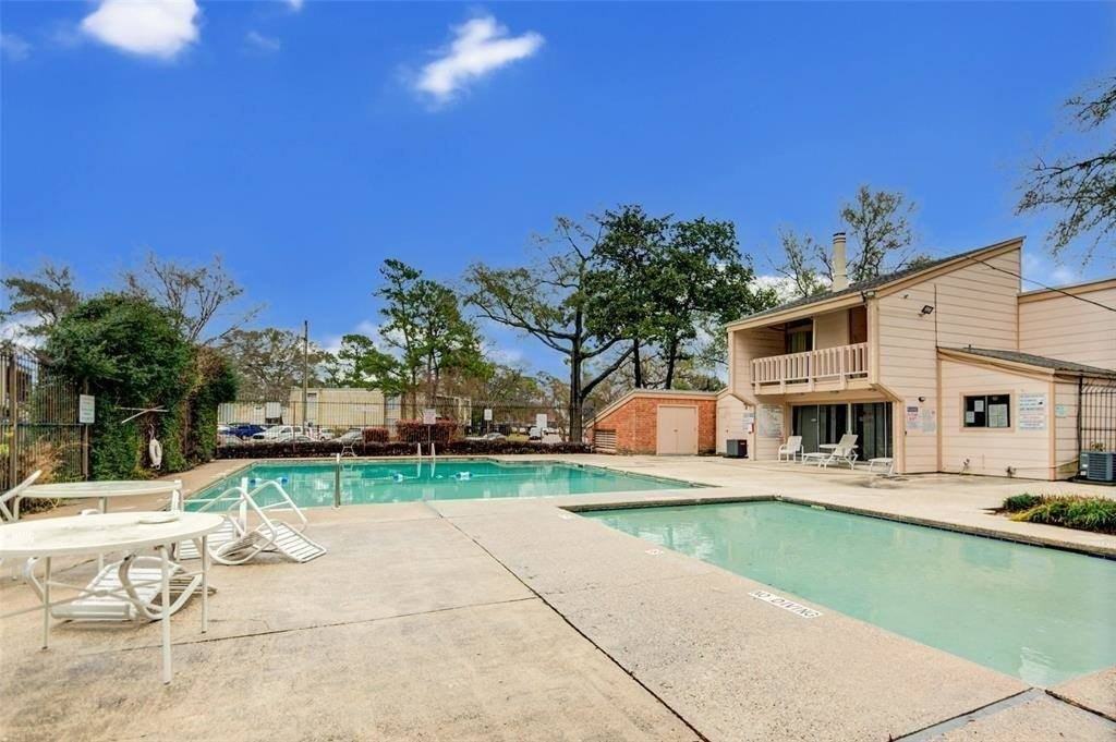 5809 Village Forest Ct - Photo 2 of 27