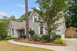 featured image of 255 W Hedgelawn Way
