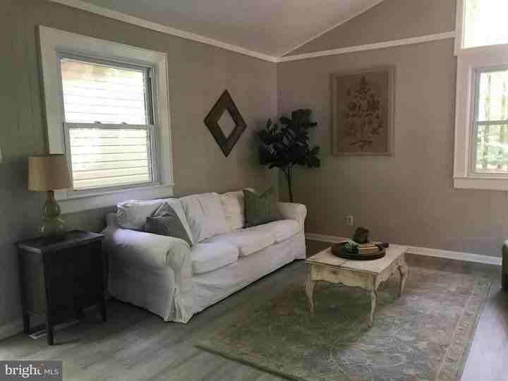 110 Edgehill Dr - Photo 5 of 15