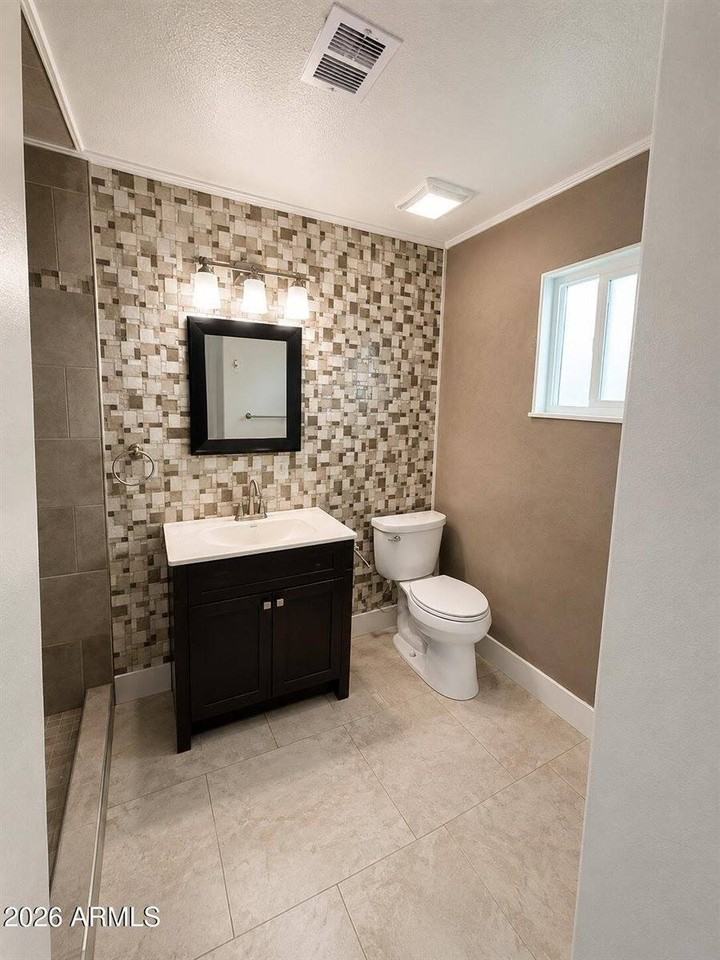 2234 W Medlock Dr #3 - Photo 7 of 11