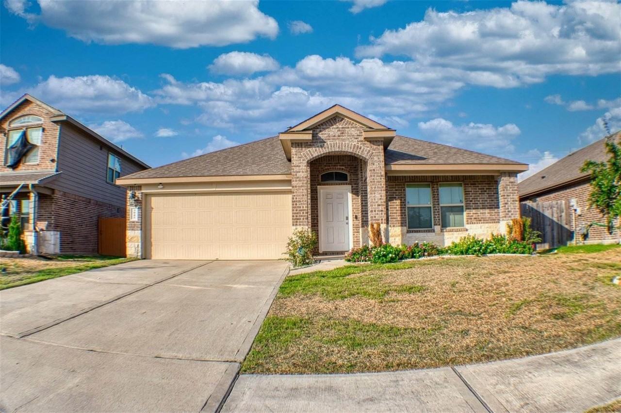 3042 Specklebelly Dr