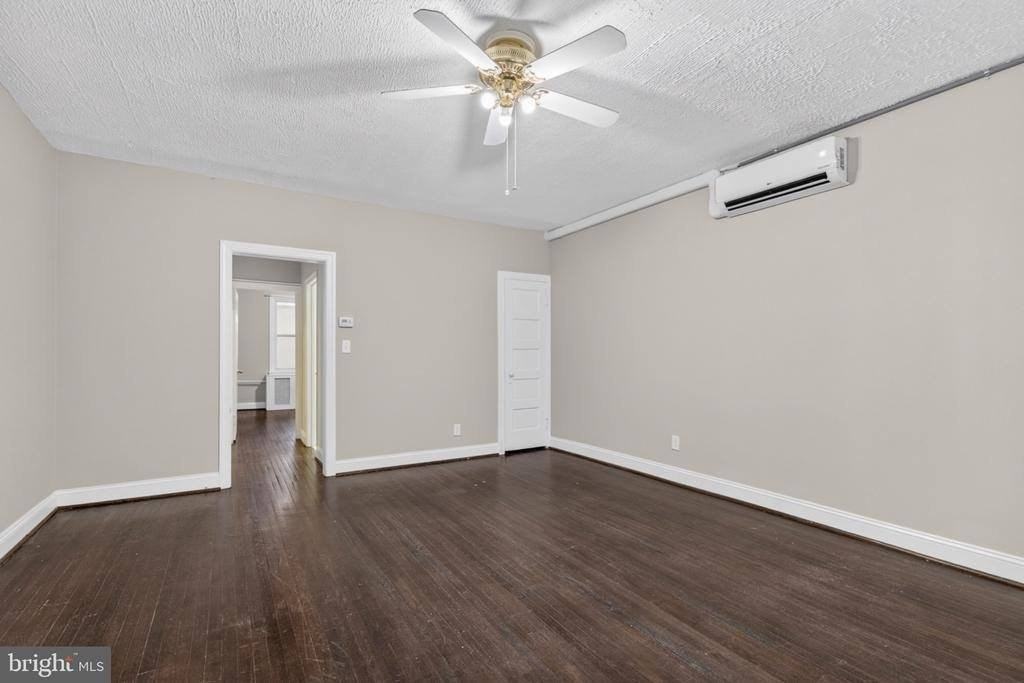 46 Quincy Pl Ne #1 - Photo 4 of 19