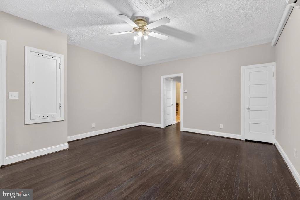 46 Quincy Pl Ne #1 - Photo 5 of 19
