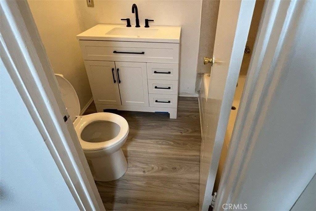 1007 E Maple St #5 - Photo 7 of 7
