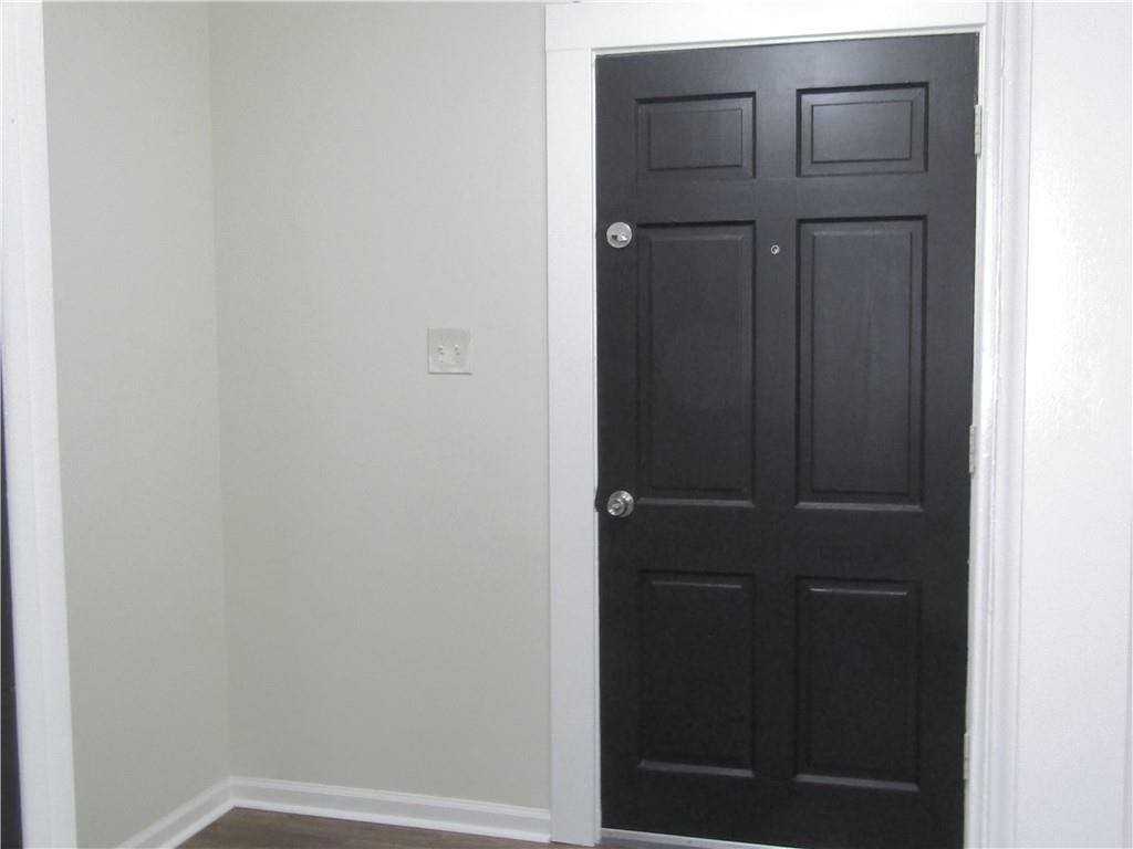 129 Fountain Dr - Photo 3 of 26