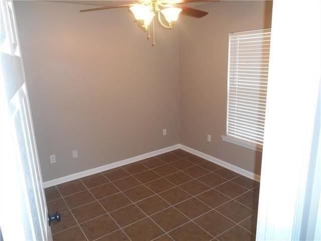 28488 Apple Blossom Ln - Photo 5 of 8