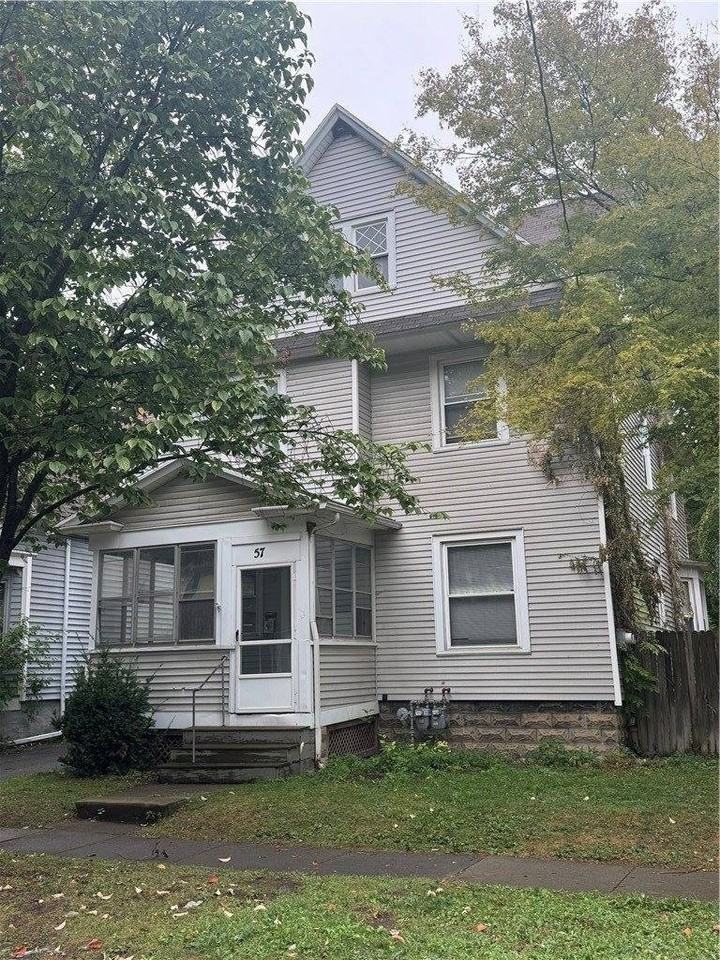 57 Ellison St