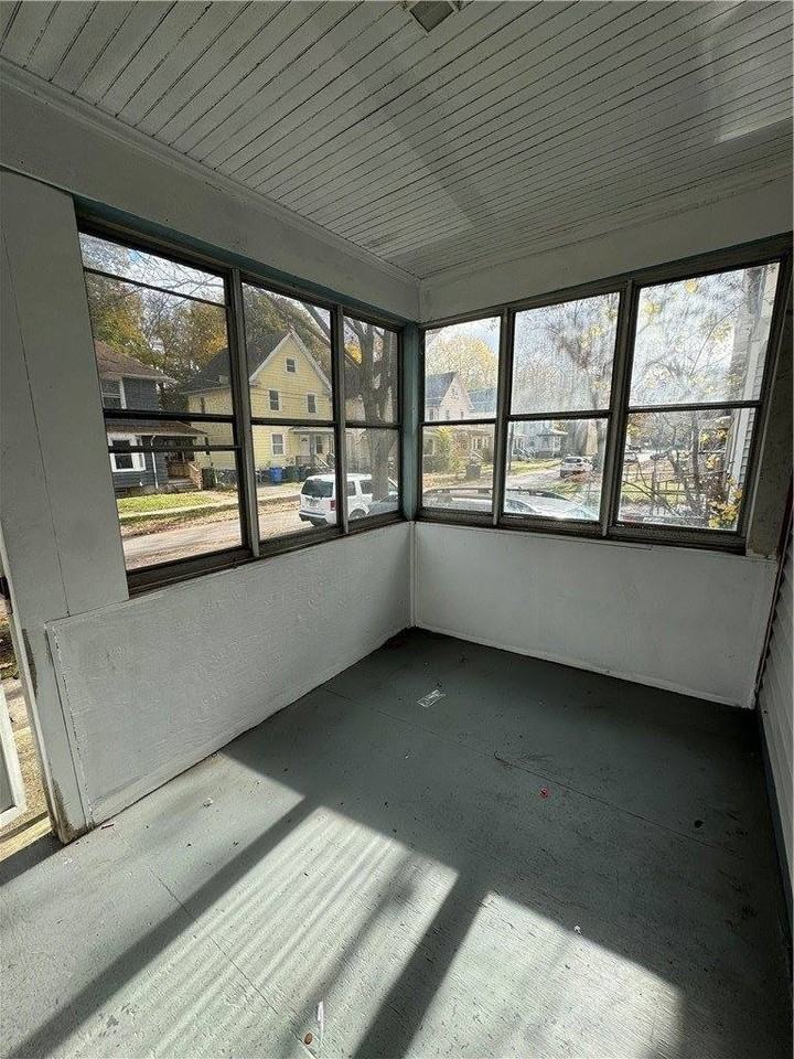 57 Ellison St - Photo 6 of 16