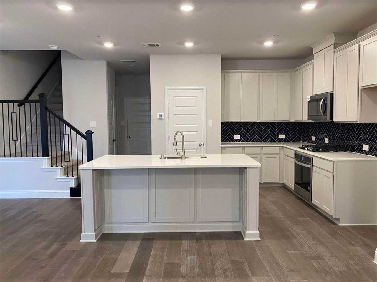 7833 Sunset Blvd - Photo 6 of 28