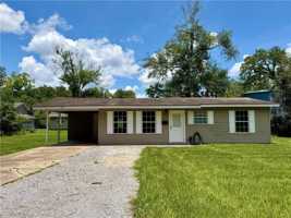 featured image of 801 E Morris Ave