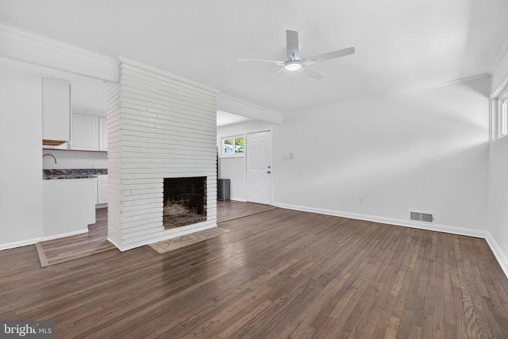 303 Nimitz Ave - Photo 6 of 29