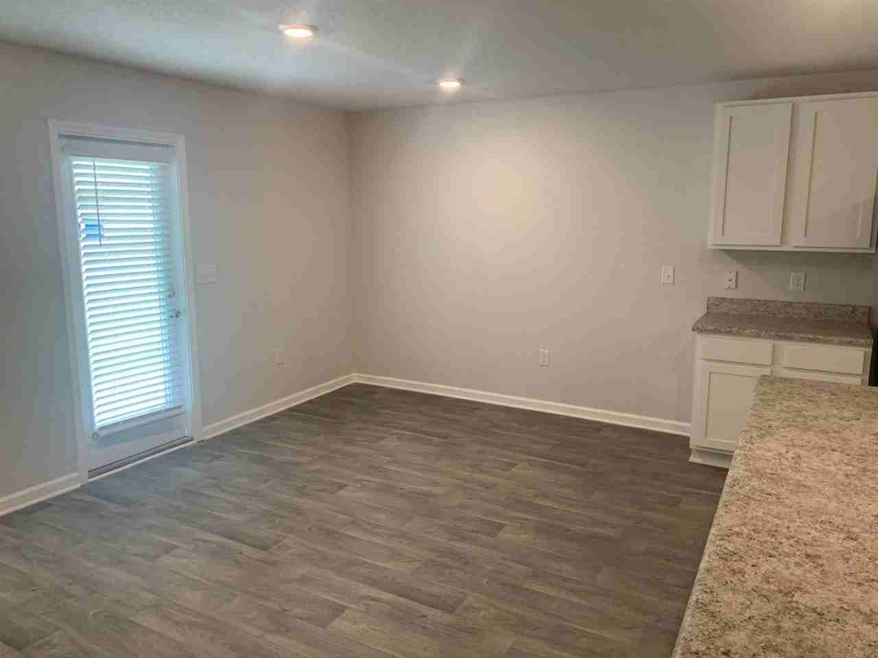 642 Earl Godwin Rd - Photo 7 of 22